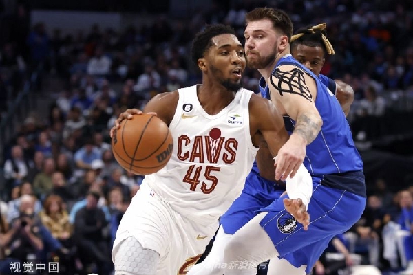  米切尔40分骑士加时力克尼克斯  
